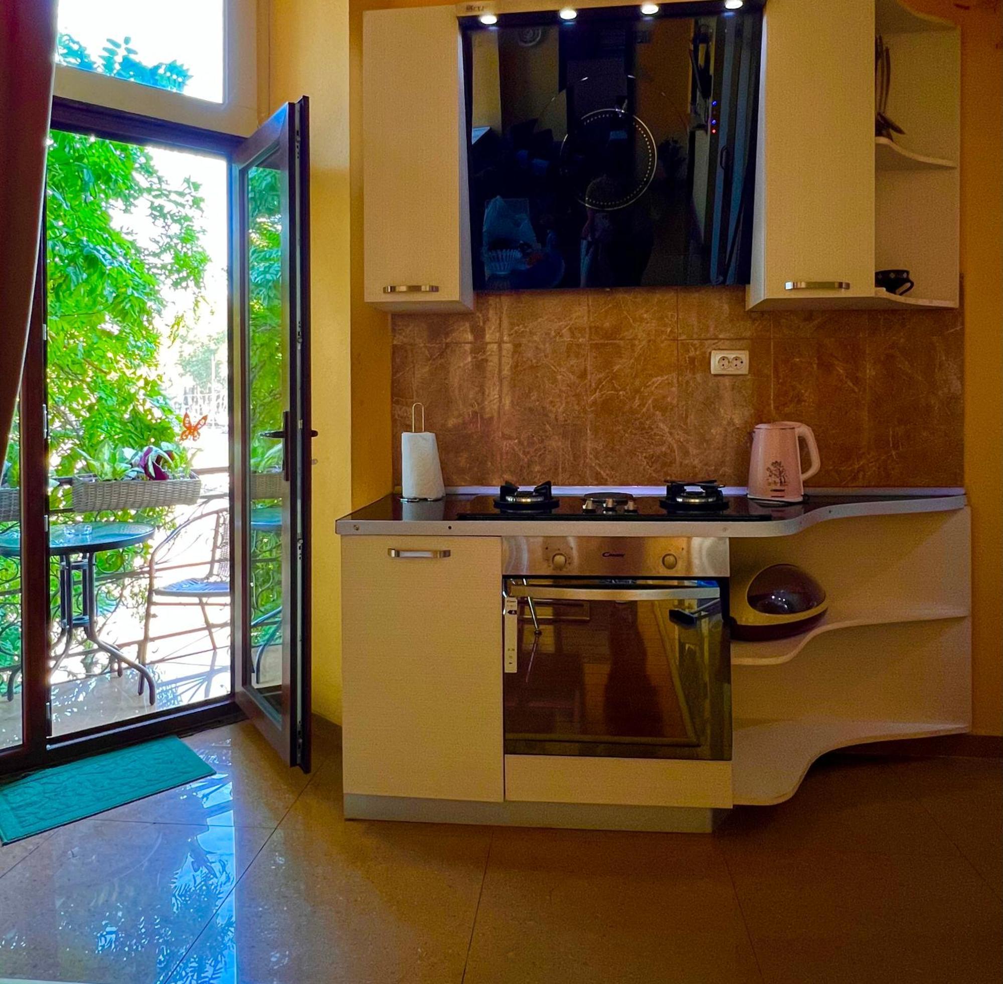 Old Ubani Apartment Tbilisi Luaran gambar