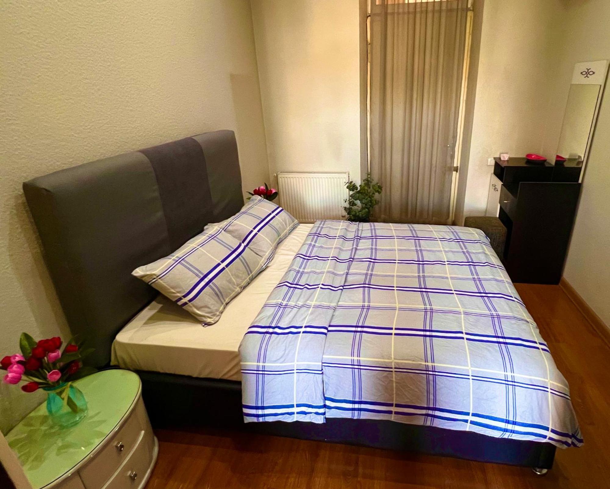 Old Ubani Apartment Tbilisi Luaran gambar